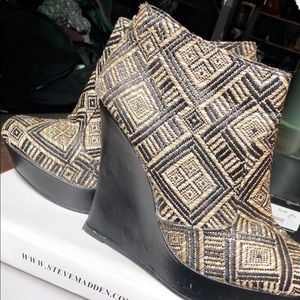 Tribal Print Wedge Booties